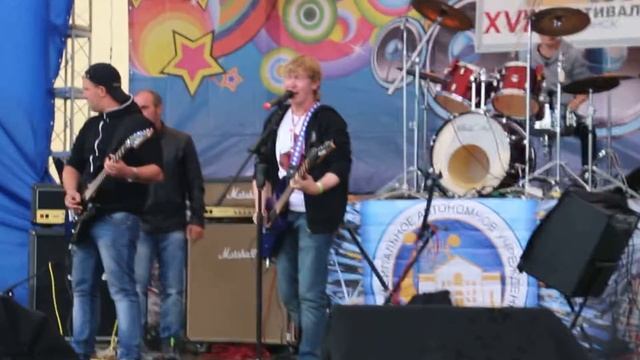 Беспроводной Утюг (Б.У.) - Улетают золотые дни (Live Рок фестиваль "Город на Исети 2014") смотреть онлайн