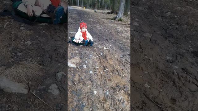 У всех весна, а мы всё с зимой расстаться не можем 😂Часть 3 смотреть онлайн