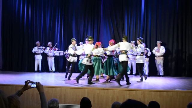 Недільна полька "Смеречина" смотреть онлайн