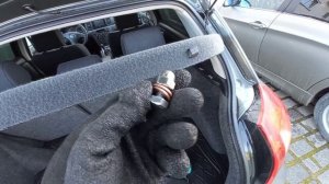 Заглушить тормозные шланги при снятии суппорта, чтобы можно было даже ездить.