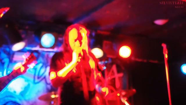 Jari Tiura - Silent Moon (live @ Bar 15) смотреть онлайн