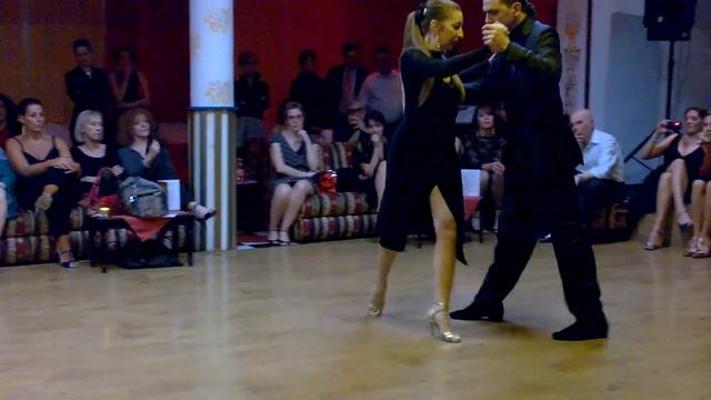 Fernando Trombetta y Nicoletta Albrizio @ Milonga Oriental 23 Gennaio 2015 Tango смотреть онлайн