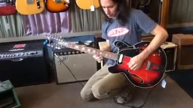 Univox 12 string - 60's смотреть онлайн