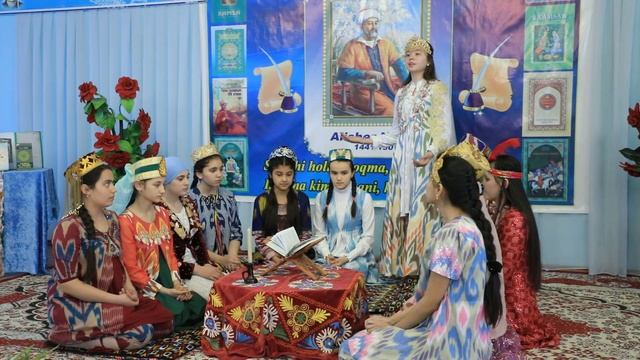 Buxoro Shahar 14-maktabda Navoiyxonlik