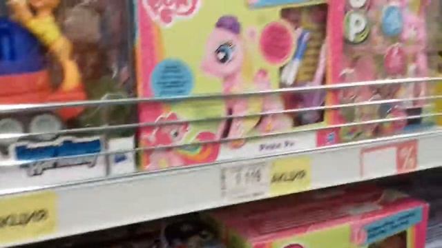 Пони в детском мире смотреть онлайн