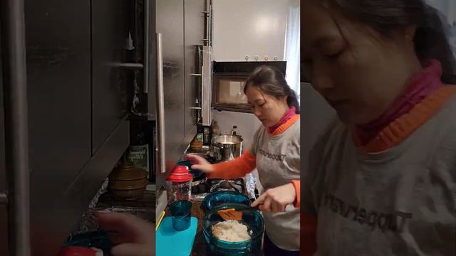 Lasagna de berenjena con asistencia de la Mandolina Tupperware y Olla Apilable. смотреть онлайн