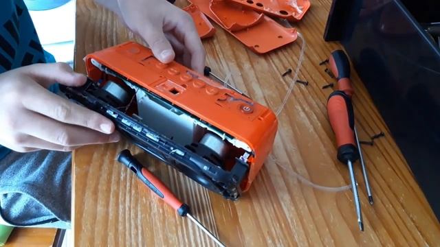 Полная Разборка колонки Sony srs xb-30 смотреть онлайн