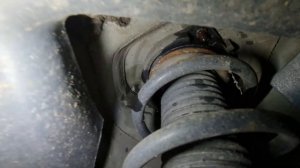 VW Caddy замена передней пружины.