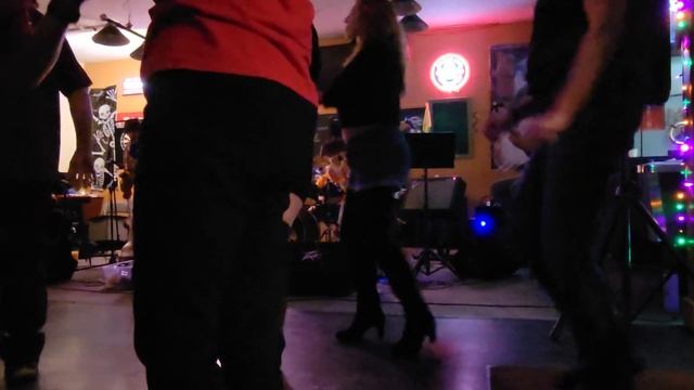 Shakey Ground (Delbert McClinton [the Temptations] cover by Skyhawk) смотреть онлайн