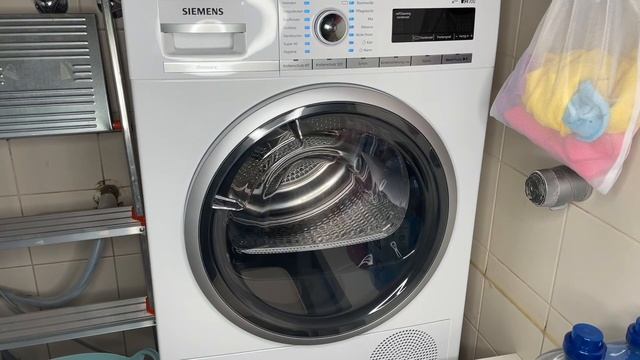 Siemens WT47W5W0 iQ700 Wärmepumpentrockner A+++ 8kg autoDry-Technology Overview Unboxing & Anleitun смотреть онлайн