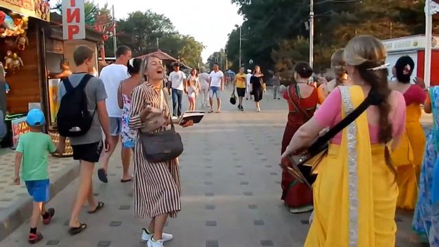 Анапа, падаятра, лето 2020, бесконтактная Харинама / Anapa, summer 2020, contactless Harinama смотреть онлайн
