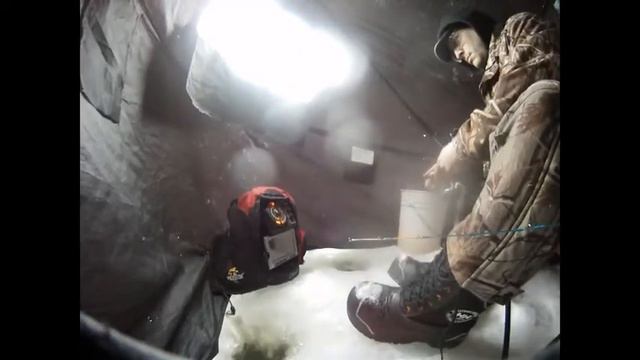 How To: Lake Nipissing, Access & Ice Fish Deepwater Point, Without an IceHut Operator! 3 walleye C& смотреть онлайн