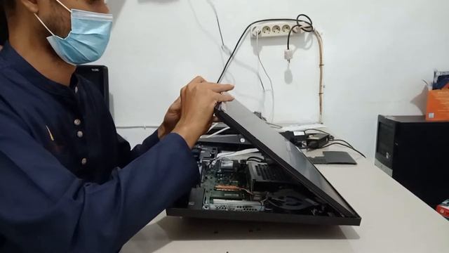 Cara Bongkar HP 200 G3 PC All In One Pasang SSD Nvme. How Open AIO HP 200 G3 PC All in One SSD Nvme смотреть онлайн