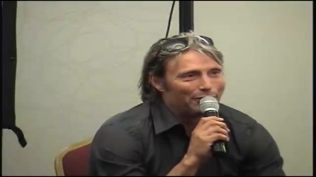Mads Mikkelsen Hannibal Panel 2014 HorrorHound Weekend смотреть онлайн