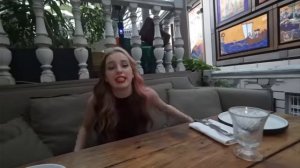 мы пробуем еду из 5 звездочного ресторана и 1 звезды!!!