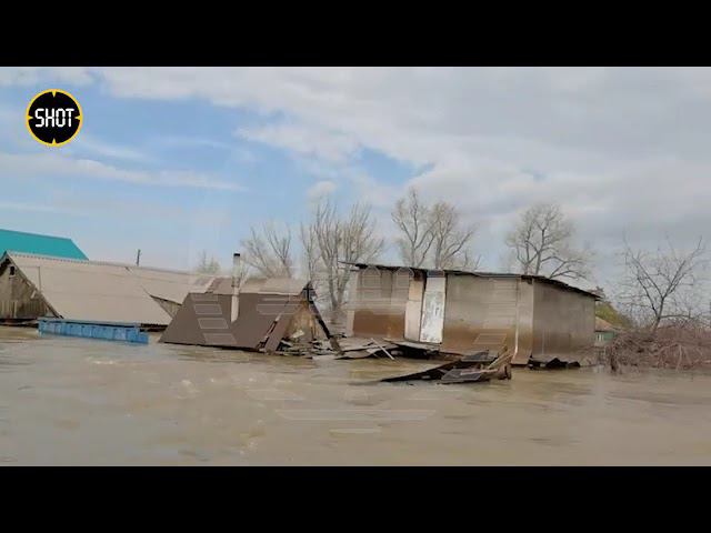 Новые кадры потопа в Орске 09.04.24 смотреть онлайн
