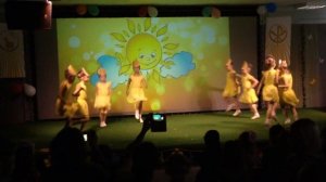 Детский танец "Солнечные зайчики"