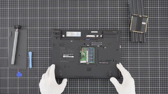 Замена клавиатуры в Lenovo ThinkPad T410 смотреть онлайн