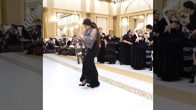 цыганка❤️красиво?танцует?#wedding #shots / цыганская свадьба 2023 г цыганские танцы смотреть онлайн