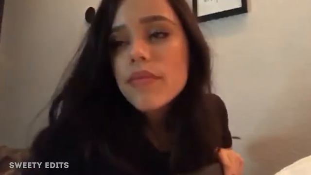 Jenna Ortega being in a panic about her height for 3 minutes straight смотреть онлайн