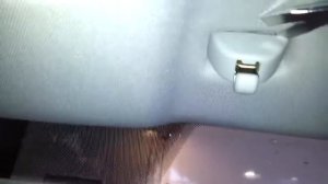 Разборка солнцезащитного козырька на Volkswagen(старое видео)