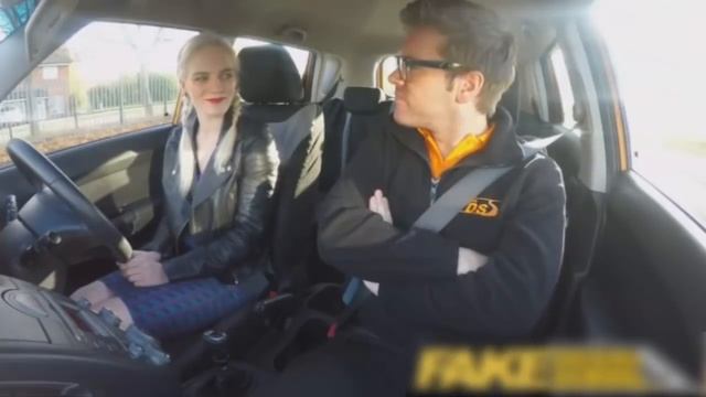 Carly Rae Summers - driving school смотреть онлайн