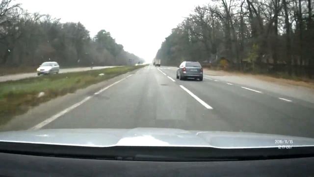 Мигание стопами при экстреном торможении Skoda Oktavia MK2 смотреть онлайн