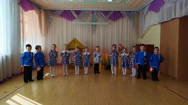 Оркестр русских народных инструментов "Полянка" - средняя группа смотреть онлайн