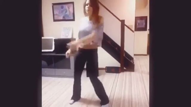 Вместо уроков. Женский танец смотреть онлайн