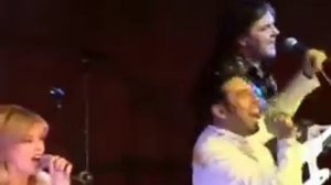 мир не прост совсем не прост