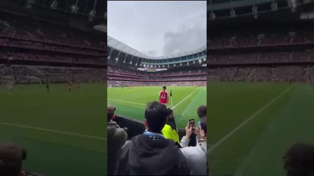 Деклан Райс троллит фанатов «Тоттенхэма» после идеальной подачи смотреть онлайн