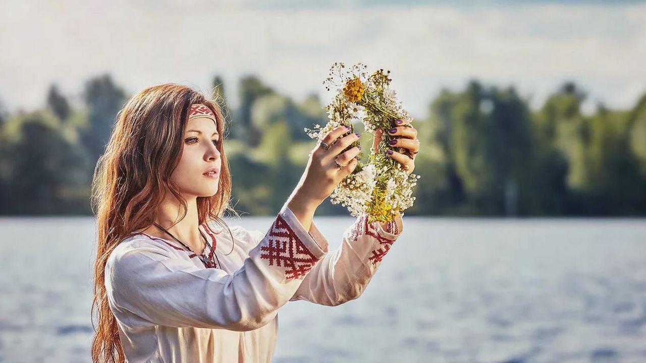 С.Есенин. Зашумели над затоном тростники... смотреть онлайн