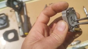 БЕНЗОКОСА НЕ ЗАВОДИТСЯ И ЗАЛИВАЕТ СВЕЧУ / Неожиданно решил проблему