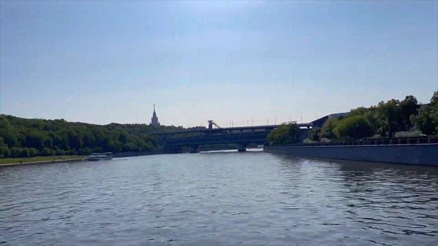 Пролетим по Москва-реке от Зарядья до Воробьевых гор смотреть онлайн