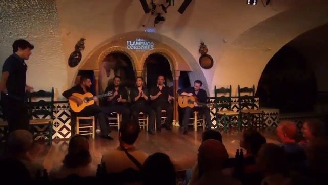Un minuto con el duende de Jesus Carmona Moreno en Tablao Flamenco Cordobes Barcelona смотреть онлайн