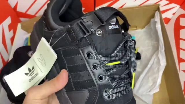 Adidas Bad Bunny , TG : BOXWAY смотреть онлайн