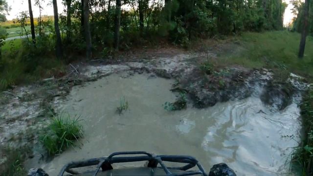 MUDDING on the Honda Foreman 500 смотреть онлайн