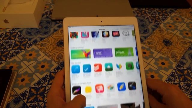 New iPad 9.7" | Demo | Setup смотреть онлайн