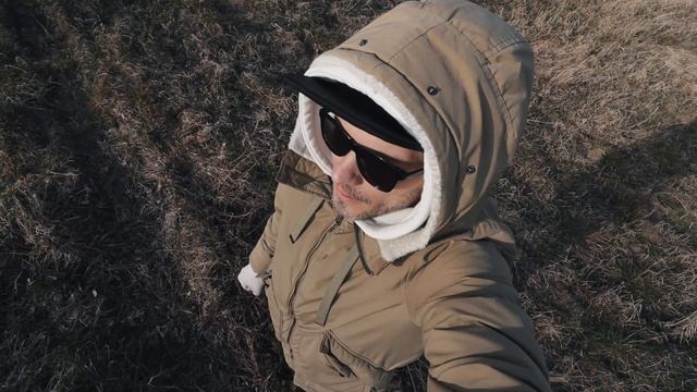 НАМ ПОСТАВИЛИ СТОЛБЫ НА УЧАСТКЕ / ПРОВЕРЯЕМ ПОЧВУ ДЛЯ ФУНДАМЕНТА смотреть онлайн