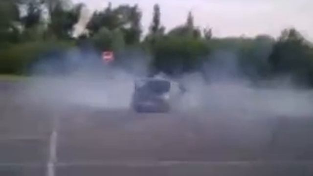 Хмельницкий. Левков. Subaru Impreza WRX STI скользит.3gp смотреть онлайн