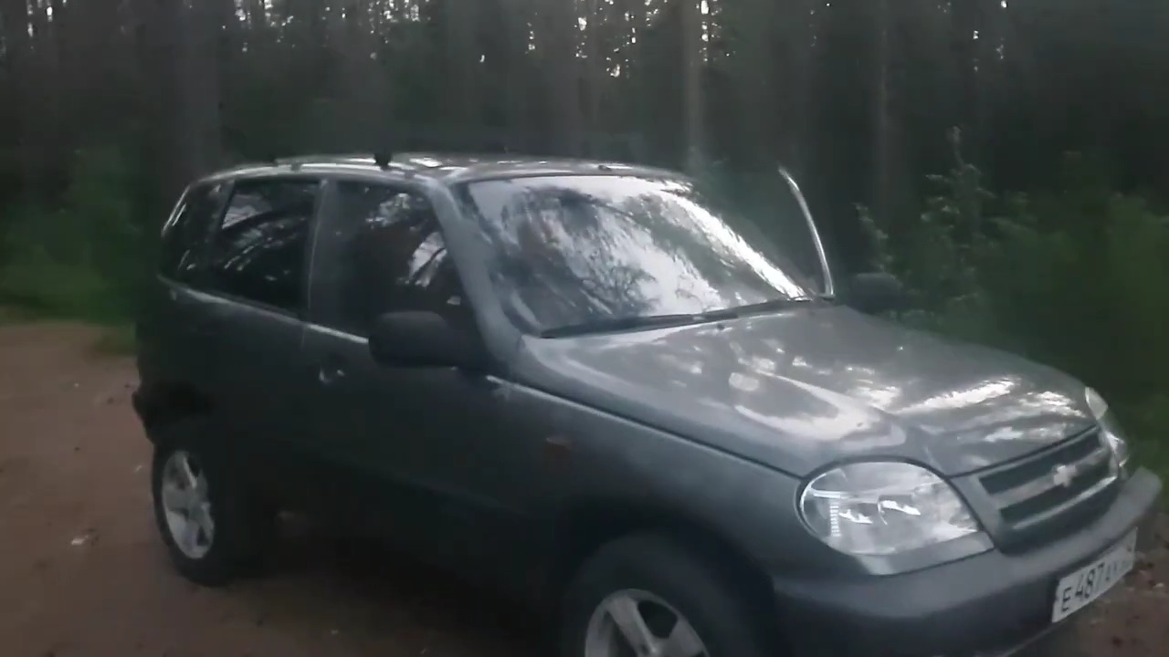 НИВА ШЕВРОЛЕ КАТАЮСЬ ПО ЛЕСУ смотреть онлайн