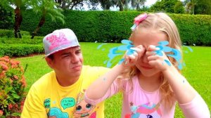 Nastya and dad are trying to make friends with a neighbor