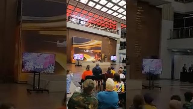 Екатерина Линковская. Парк Победы. Москва. 9мая 2022. смотреть онлайн
