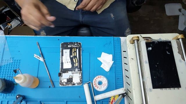 One plus 3 broken glass replacement | screen repair | crack glass change | smart repair смотреть онлайн