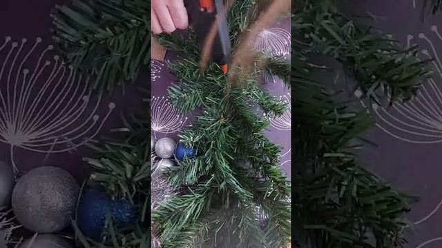 Новогодняя еловая гирлянда своими руками из старой искусственной ёлки смотреть онлайн