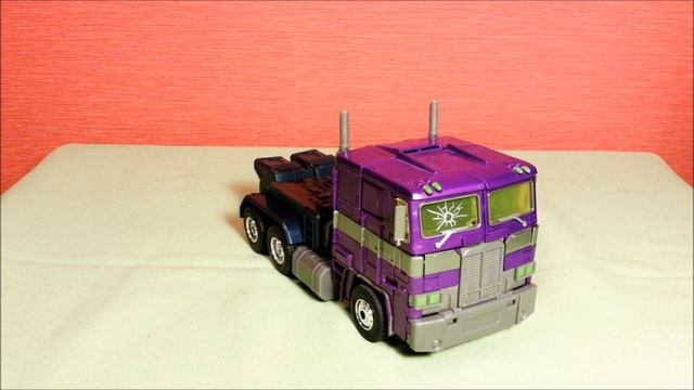 Обзор на Transformers Masterpiece MP-10 Shattered Glass Optimus Prime смотреть онлайн
