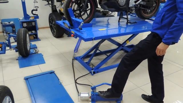 Платформенный подъемник для мотоцикла | Мотоподъемник для автосервиса смотреть онлайн