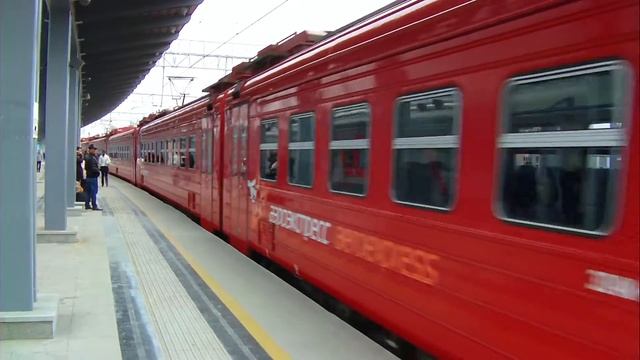 Аэроэкспресс ЭД4М-1028 на ст.Адлер смотреть онлайн