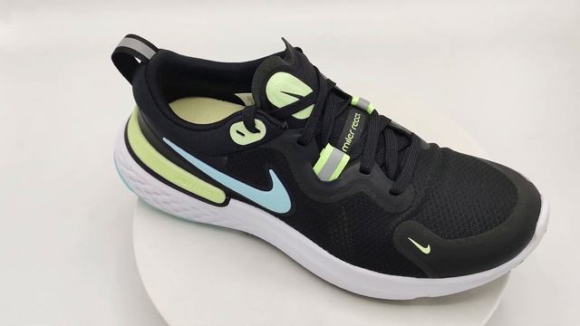 NIKE REACT MILER смотреть онлайн