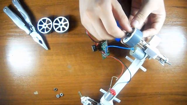 Как сделать шасси для радиоуправляемой модели? смотреть онлайн